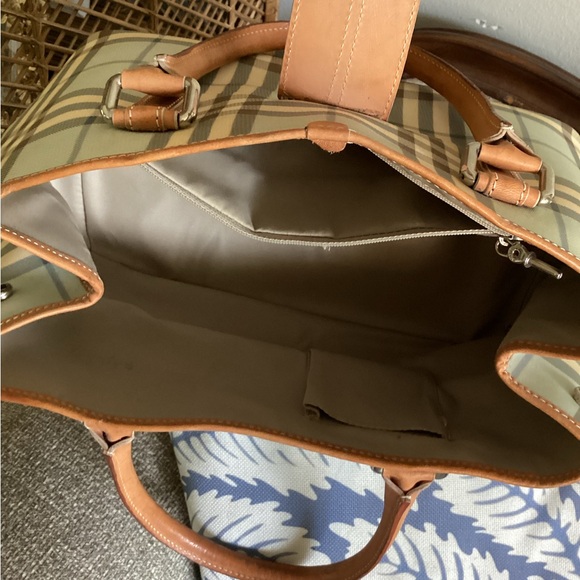 Burberry bag - Picture 12 of 13